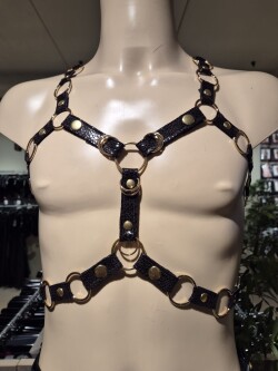 Gladiatorrok Triangle met Harnas HRG01 2