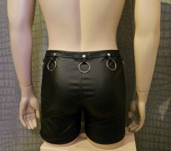 Short Christian tyka-chris 2